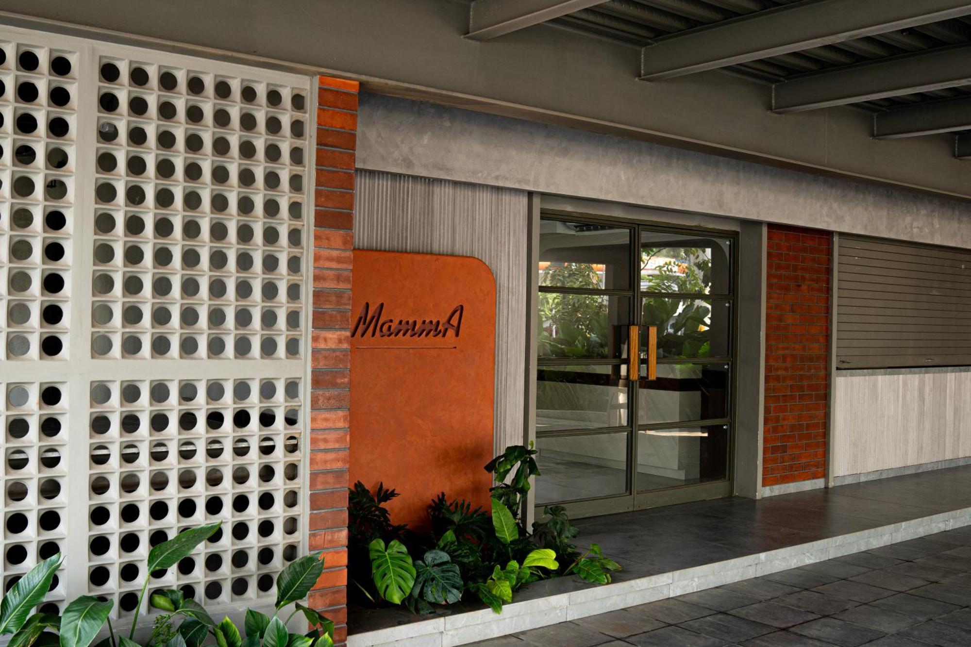 Hotel Benhur Kochi Luaran gambar